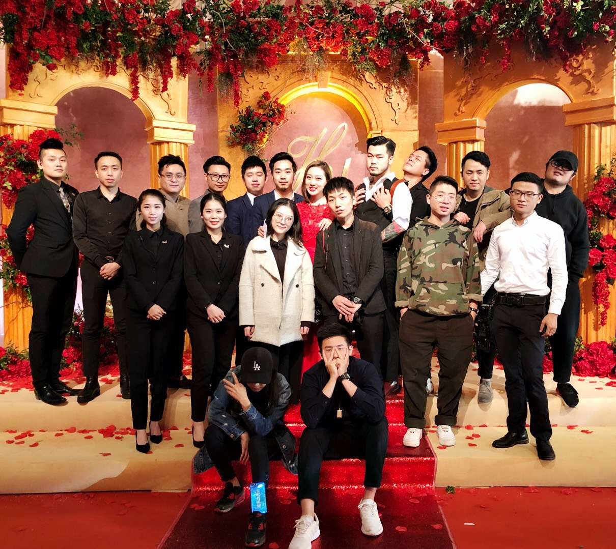 与客户合影 06
